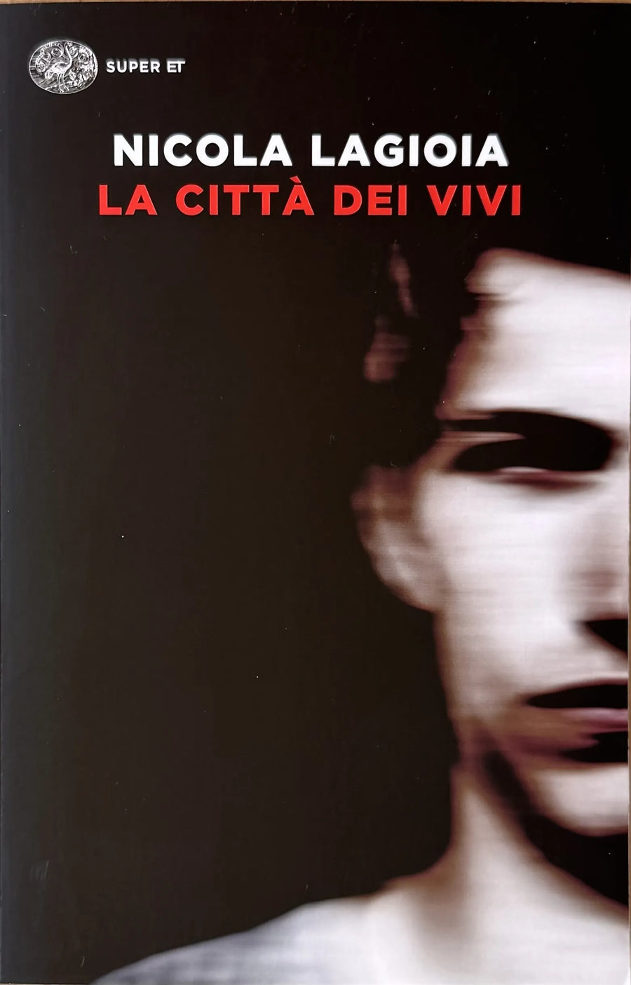 La città dei vivi Lagioia FRONTE_risultato.webp